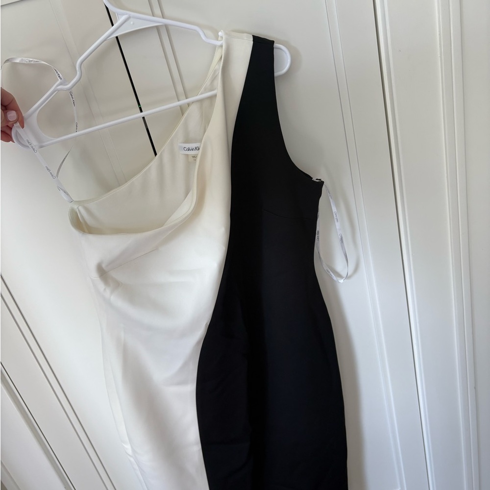 Calvin Klein Black One Shoulder Sheath Dress